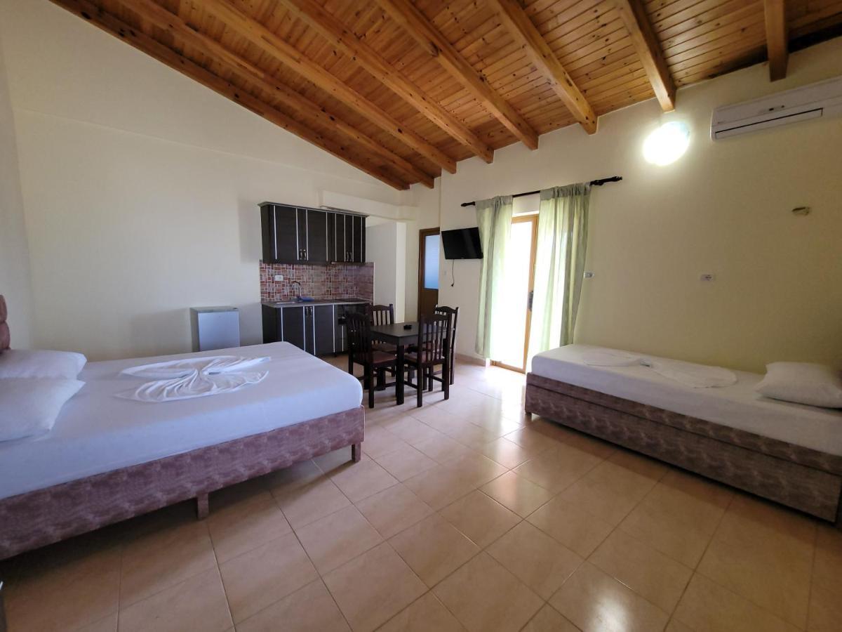 Apartments Luis Ксаміл Екстер'єр фото
