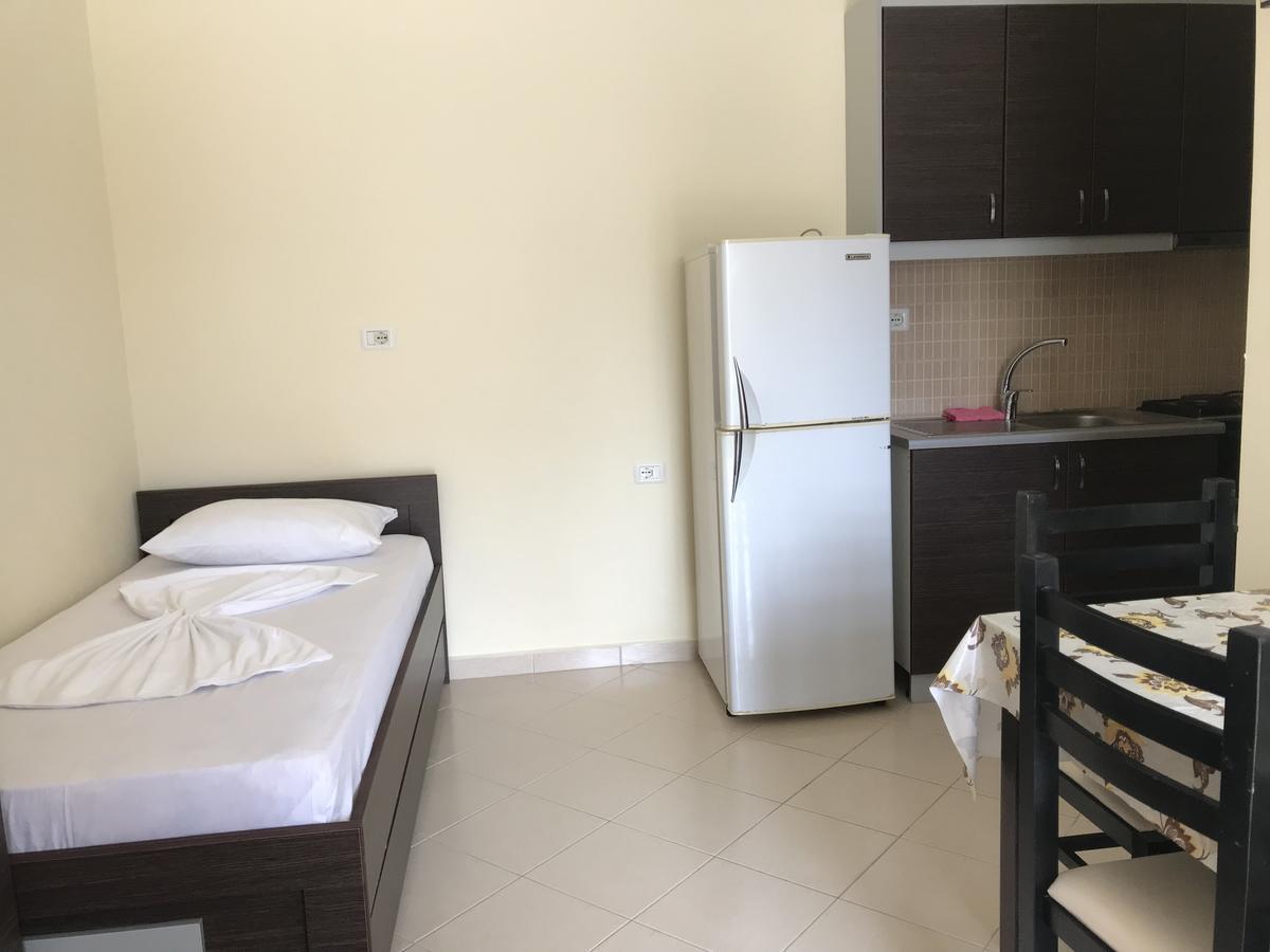 Apartments Luis Ксаміл Екстер'єр фото