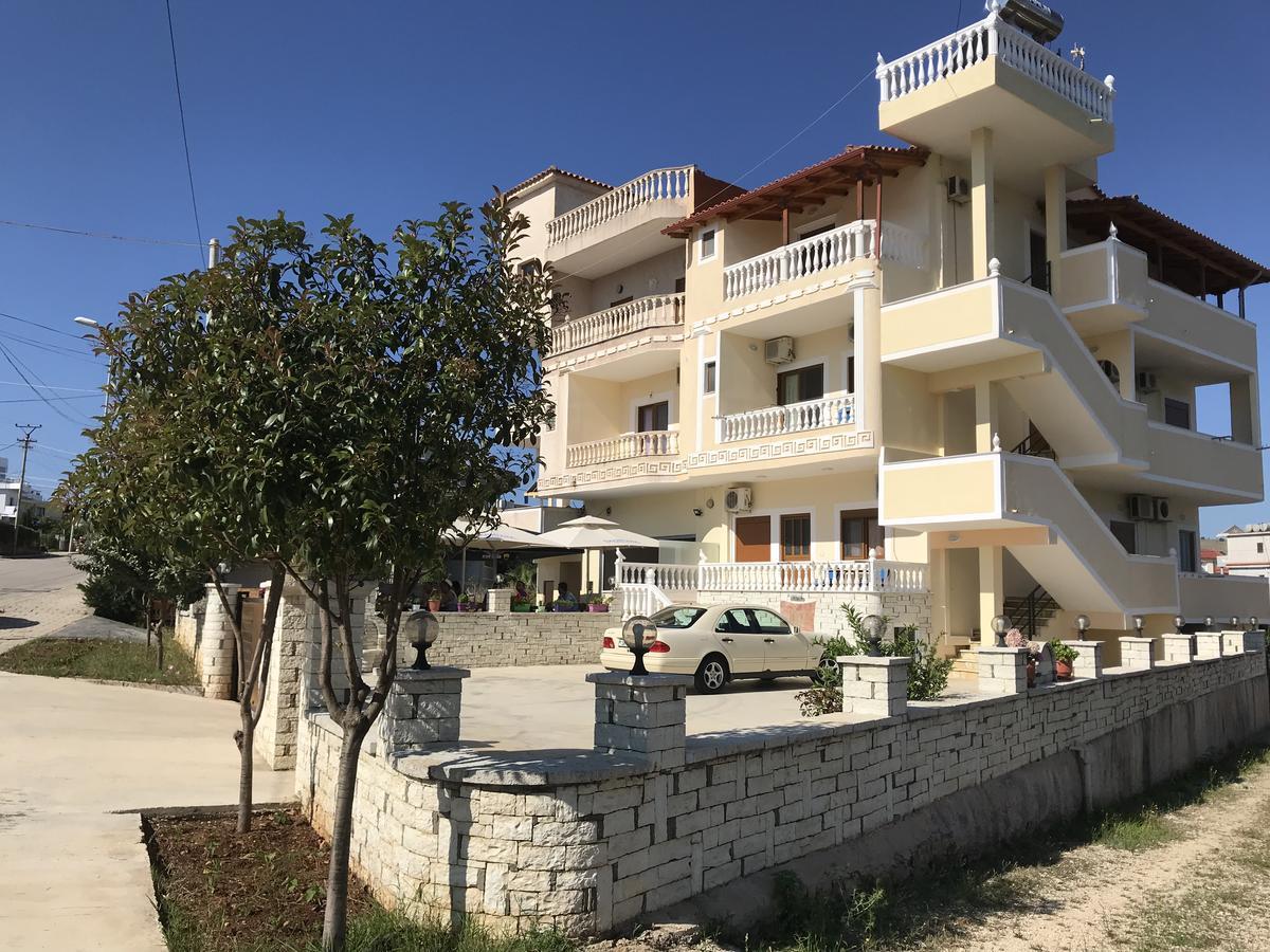 Apartments Luis Ксаміл Екстер'єр фото